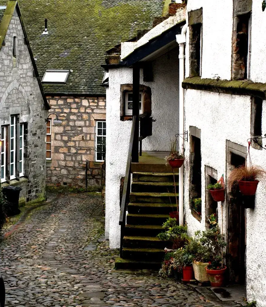 Castles, Islands & the Coastal Way Gallery Image