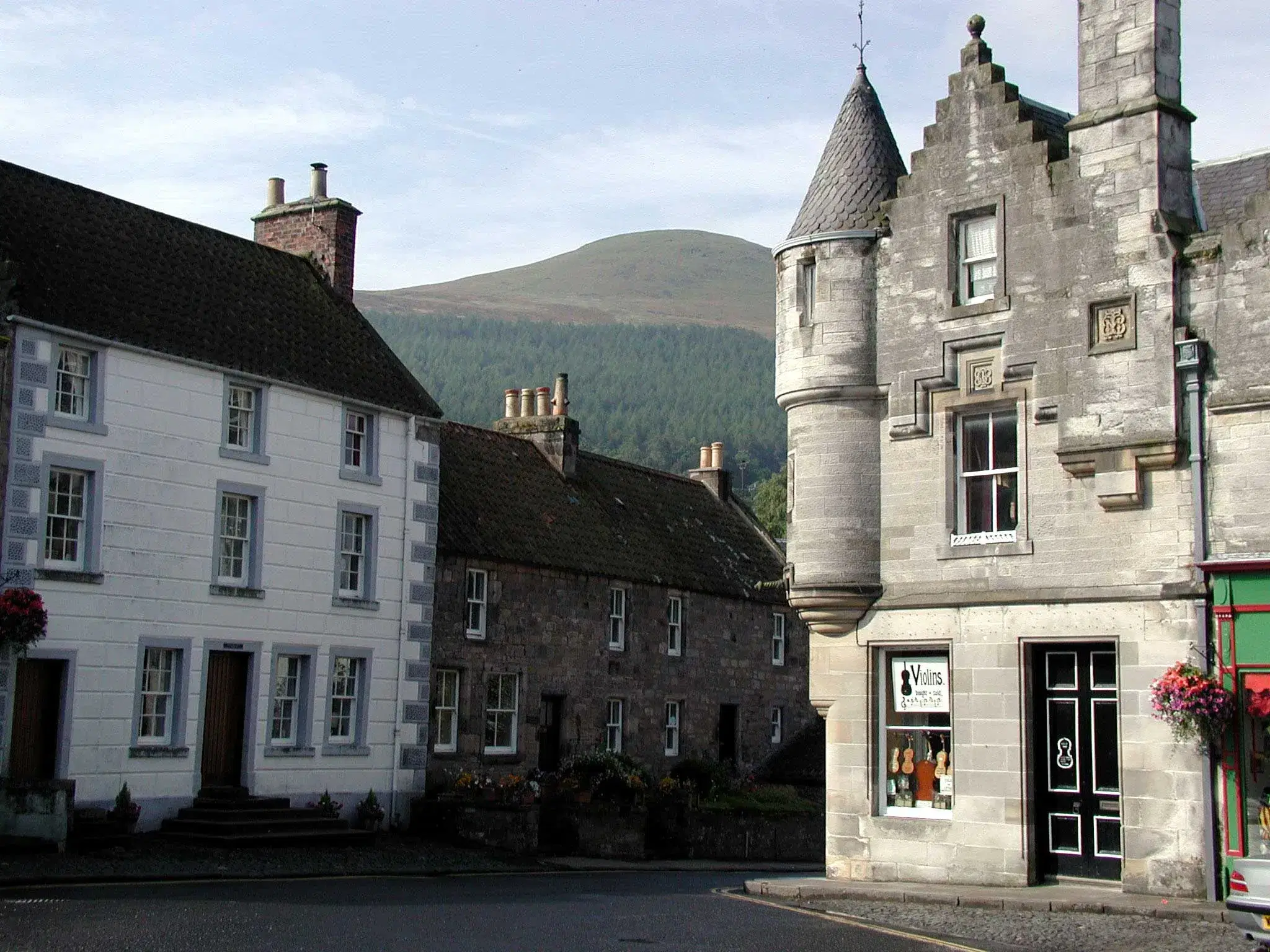 Outlander Eastern Locations Gallery Image